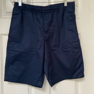 Uniqlo men’s navy shorts.